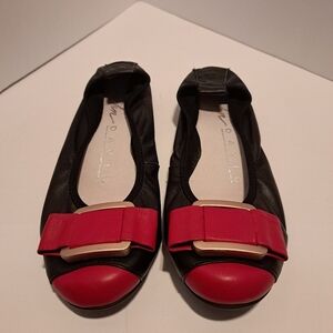 John David women's size 38 or 7.5 ballet style flat shoes black & red leather